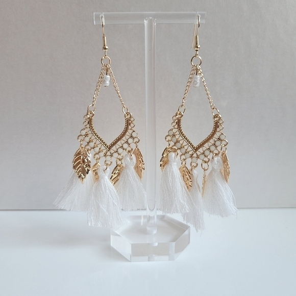 Jewelry - ☀️NWT Gold and White Tassel Boho Earrings